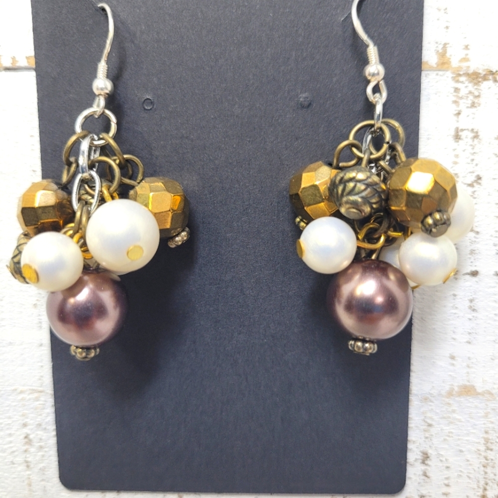 Set of 2 Jewel Kade Earrings and Matching Pendant with clasp